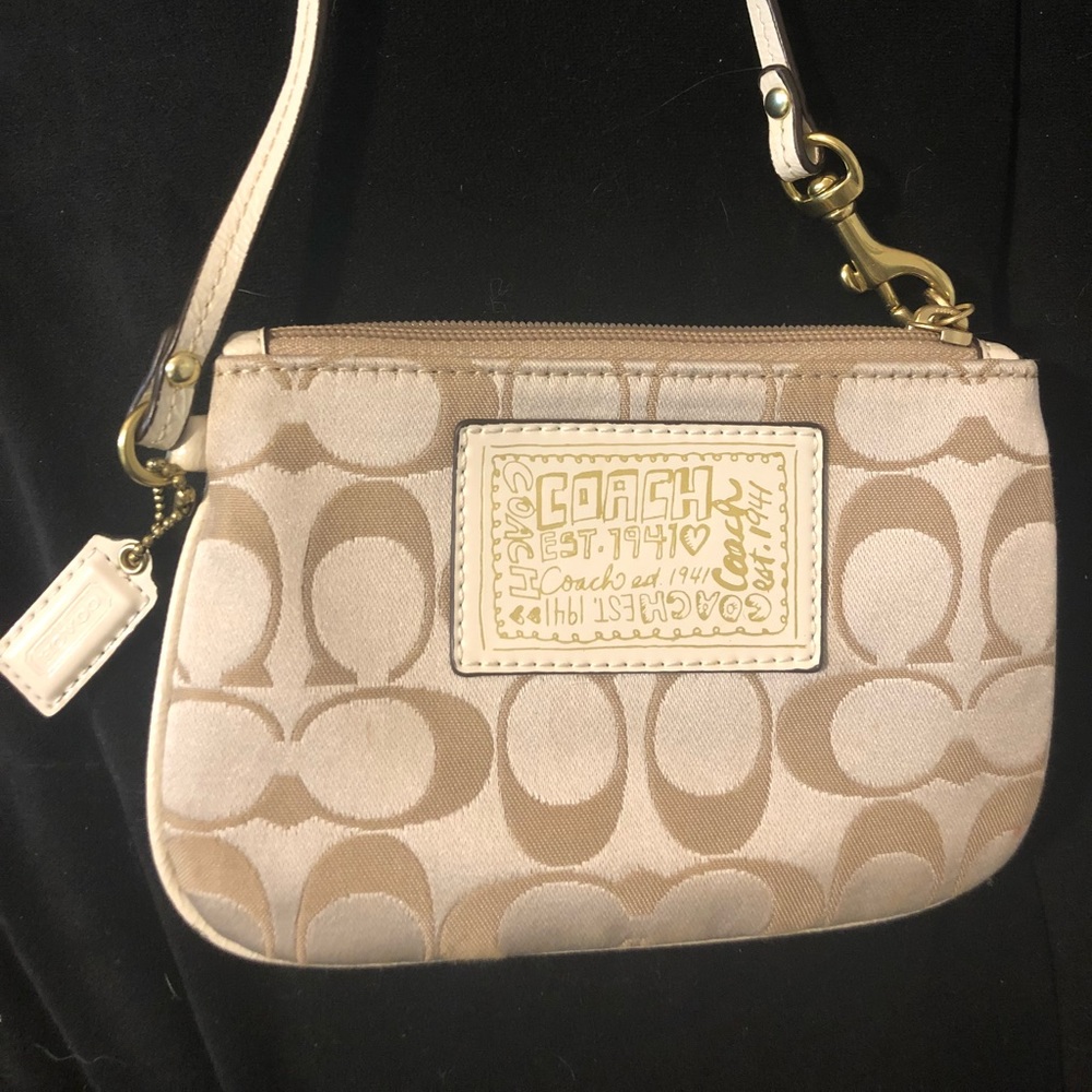 Wristlet